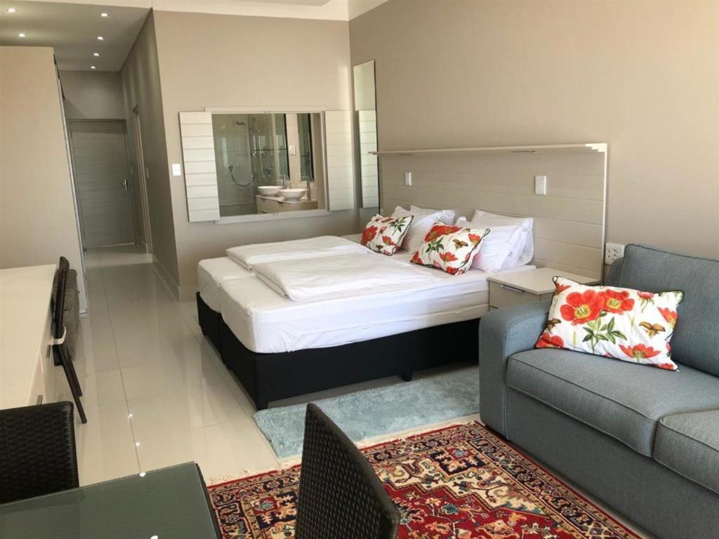 Camps Bay Blue Self-Catering Studios Cape Town Exterior photo